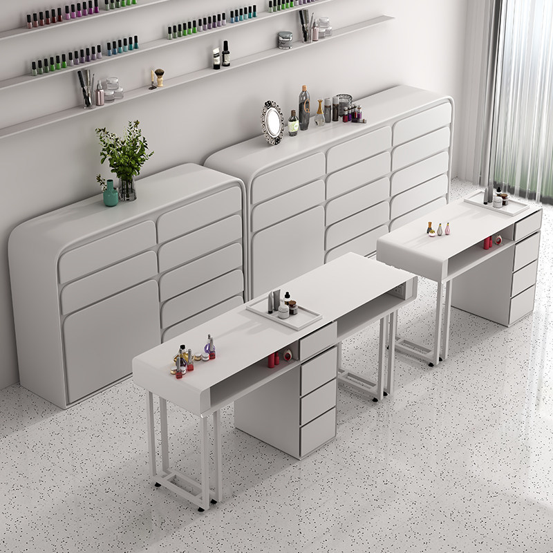 İtalyan Minimalist Tırnak Sana - Beauty & Makeup Katia Di Paola incelemesi ve fiyatı